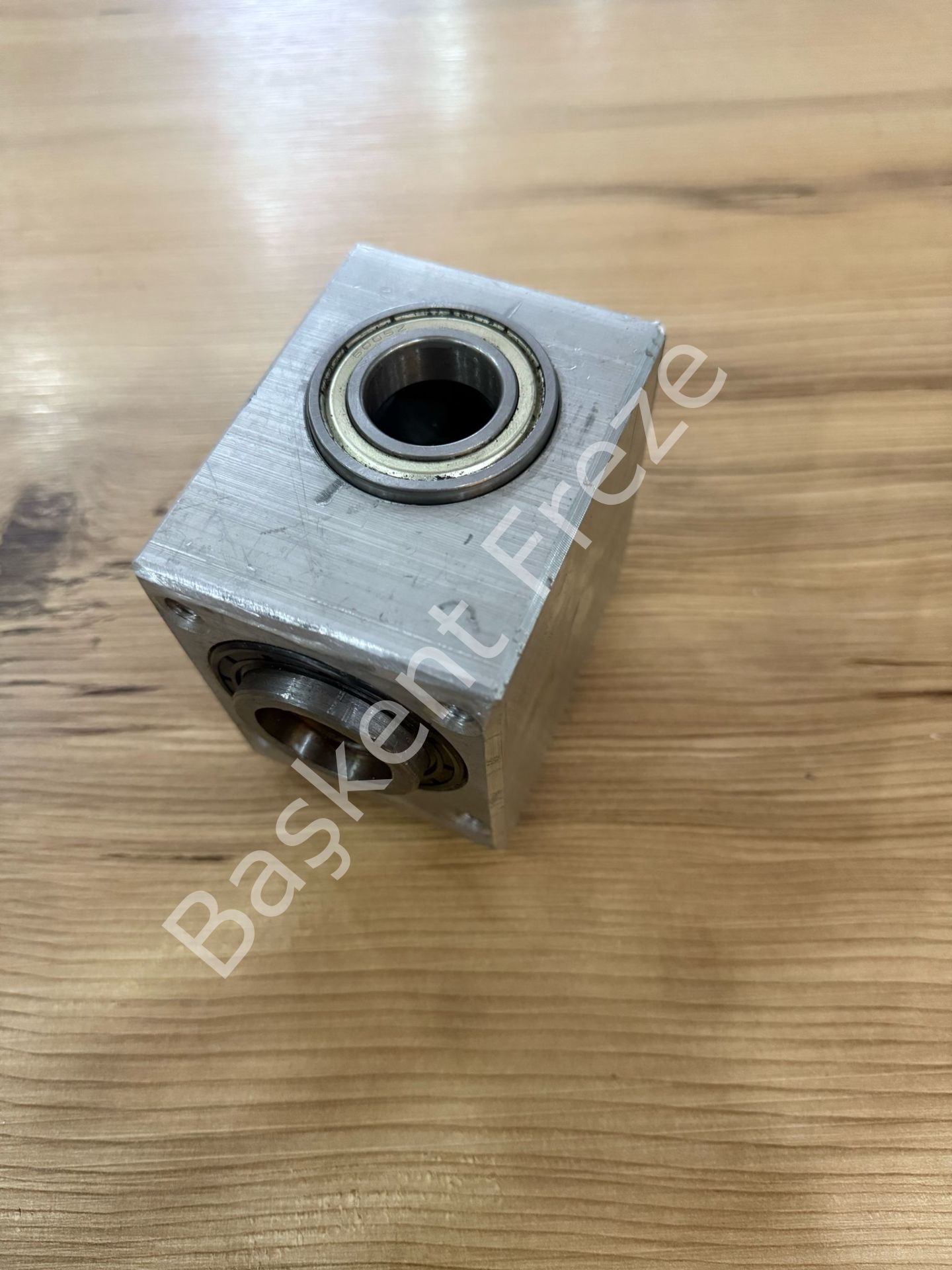 İKİ ÇIKIŞLI YÖN DEĞİŞTİRİCİ REDÜKTÖR