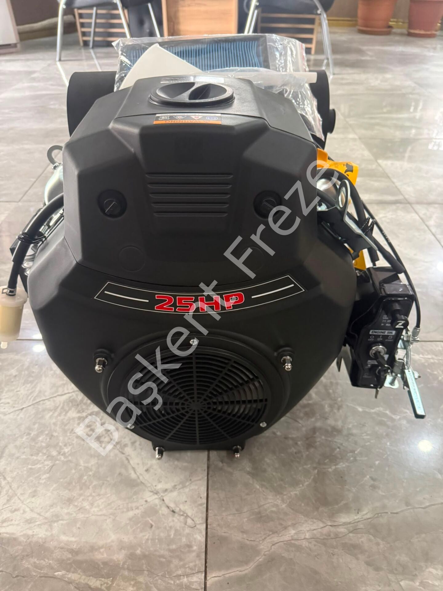 25 HP ÇİFT SİLİNDİR BENZİNLİ MOTOR